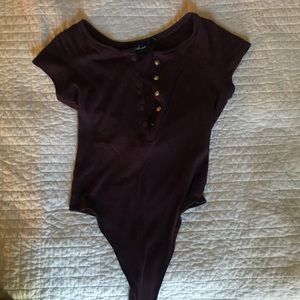 URBAN OUTFITTERS PURPLE HENLEY BODYSUIT